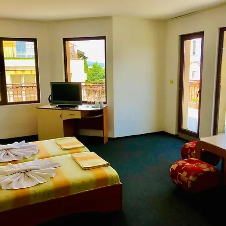 Family Friends Vendégház