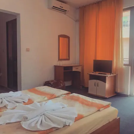 Family Friends Vendégház 4*