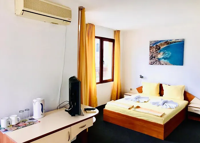 Family Friends פרימורסקו