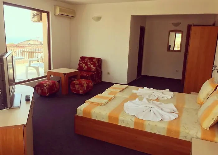 Family Friends פרימורסקו